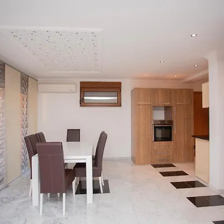 Enjoy Xl וילה מוסטר